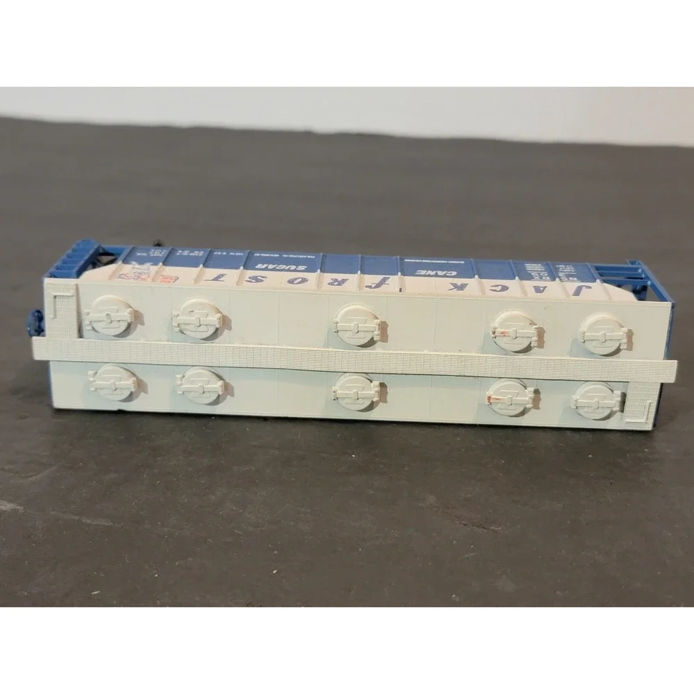 Atlas Jack‎ Frost Cane Sugar 3-Bay Covered Hopper NSRX #305 HO Scale
